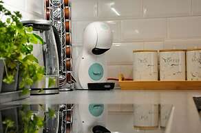 Crescent House Apartments