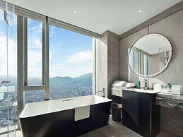 Hilton Zhuji