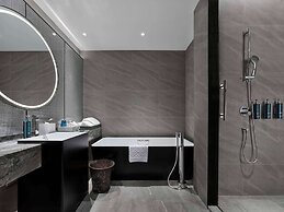 Hilton Zhuji