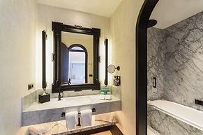 Hotel Montera Madrid, Curio Collection By Hilton