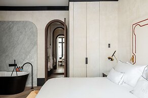 Hotel Montera Madrid, Curio Collection By Hilton