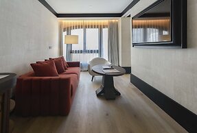 Hotel Montera Madrid, Curio Collection By Hilton