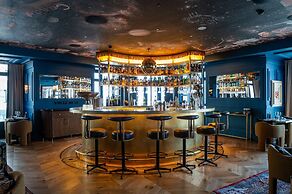 Hotel Montera Madrid, Curio Collection By Hilton