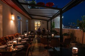 Hotel Montera Madrid, Curio Collection By Hilton