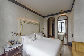 Hotel Montera Madrid, Curio Collection By Hilton