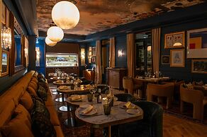 Hotel Montera Madrid, Curio Collection By Hilton