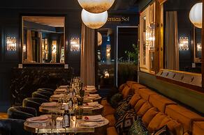 Hotel Montera Madrid, Curio Collection By Hilton