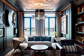 Hotel Montera Madrid, Curio Collection By Hilton