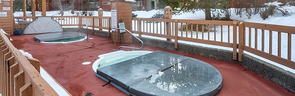 Fully RENOVATED Studio | Ski In/Out: Closest Condo to Lift | Pool & Ho