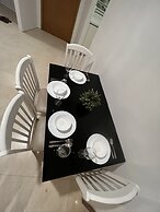 Vortex Suites KLCC by Luna