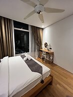 Vortex Suites KLCC by Luna