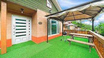 Hongcheon Stoneisland Pension