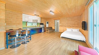 Hongcheon Stoneisland Pension