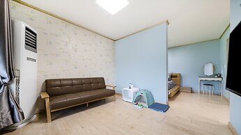 Hongcheon Stoneisland Pension