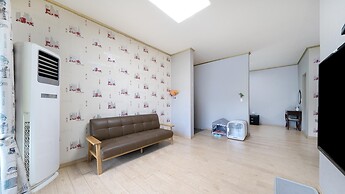 Hongcheon Stoneisland Pension