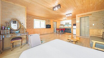 Hongcheon Stoneisland Pension