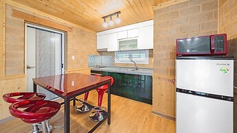 Hongcheon Stoneisland Pension