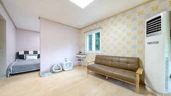 Hongcheon Stoneisland Pension