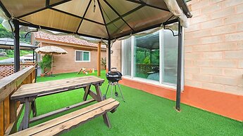 Hongcheon Stoneisland Pension