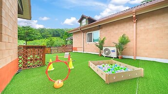 Hongcheon Stoneisland Pension