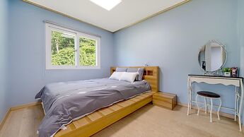 Hongcheon Stoneisland Pension