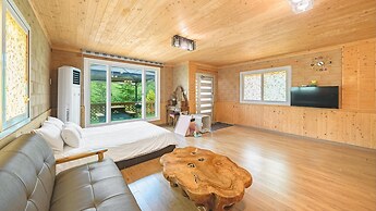 Hongcheon Stoneisland Pension