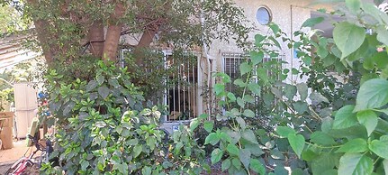 3 Br by park hayarkon 1min  2 Ichilov