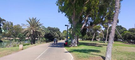 3 Br by park hayarkon 1min  2 Ichilov