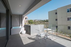 Noemie Luxury Suites