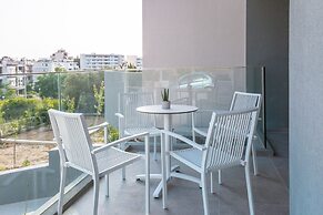 Noemie Luxury Suites