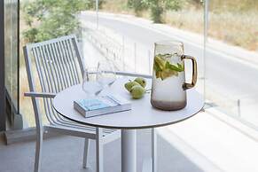 Noemie Luxury Suites