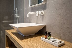 Noemie Luxury Suites