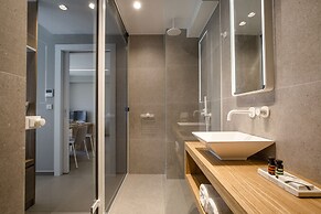 Noemie Luxury Suites