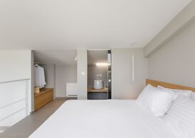 Noemie Luxury Suites