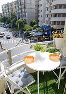 Luxury studio with balcony and parking