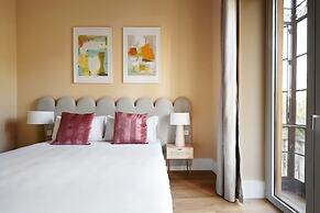 Numa Seville Prestigio