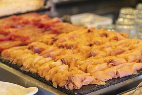 Brown Brut Seafront Hotel