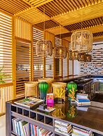 Brown Brut Seafront Hotel