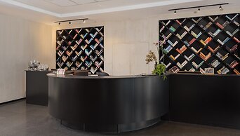 Brown Brut Seafront Hotel