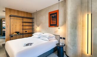 Brown Brut Seafront Hotel