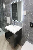 No 1 Luxury Service Accommodation