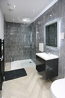 No 1 Luxury Service Accommodation