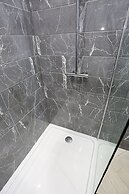 No 1 Luxury Service Accommodation