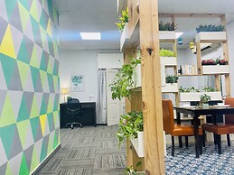 BluO Modern 1BHK - DLF Galleria Market