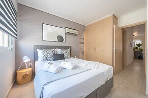 Luxury Loft with a Balcony by CloudKeys