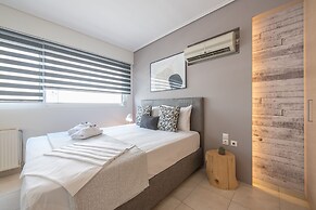 Luxury Loft with a Balcony by CloudKeys