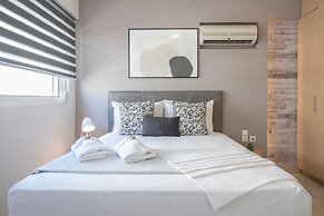 Luxury Loft with a Balcony by CloudKeys