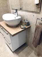 Charming Apartment in Faliro