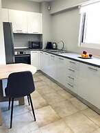 Charming Apartment in Faliro