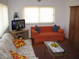 Waterfront Apartment Family Friendly, Ground Level